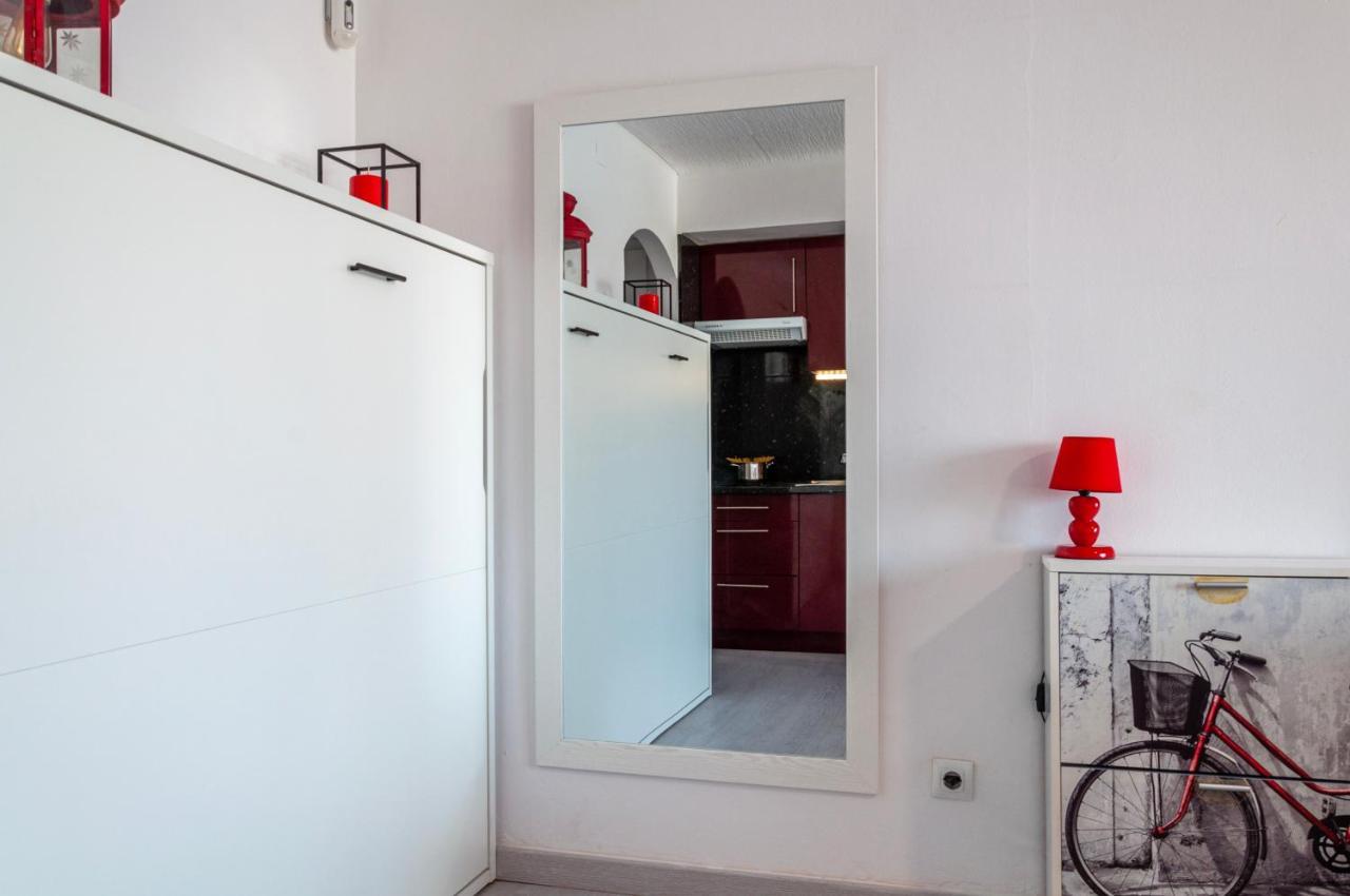 Estudio En 1ª Linea Con Vistas Al Puerto Deportivo By Insidehome เอมปูเรียบราบา ภายนอก รูปภาพ
