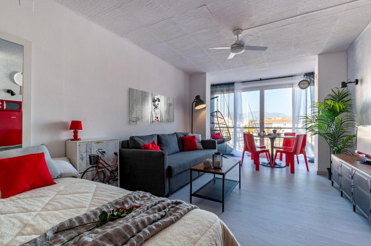Estudio En 1ª Linea Con Vistas Al Puerto Deportivo By Insidehome เอมปูเรียบราบา ภายนอก รูปภาพ