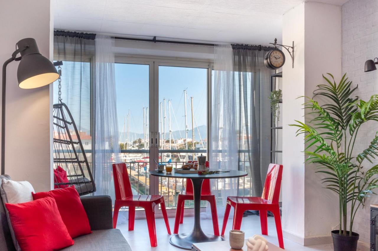 Estudio En 1ª Linea Con Vistas Al Puerto Deportivo By Insidehome เอมปูเรียบราบา ภายนอก รูปภาพ