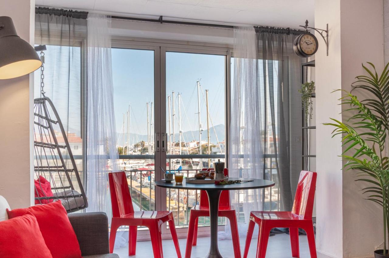 Estudio En 1ª Linea Con Vistas Al Puerto Deportivo By Insidehome เอมปูเรียบราบา ภายนอก รูปภาพ