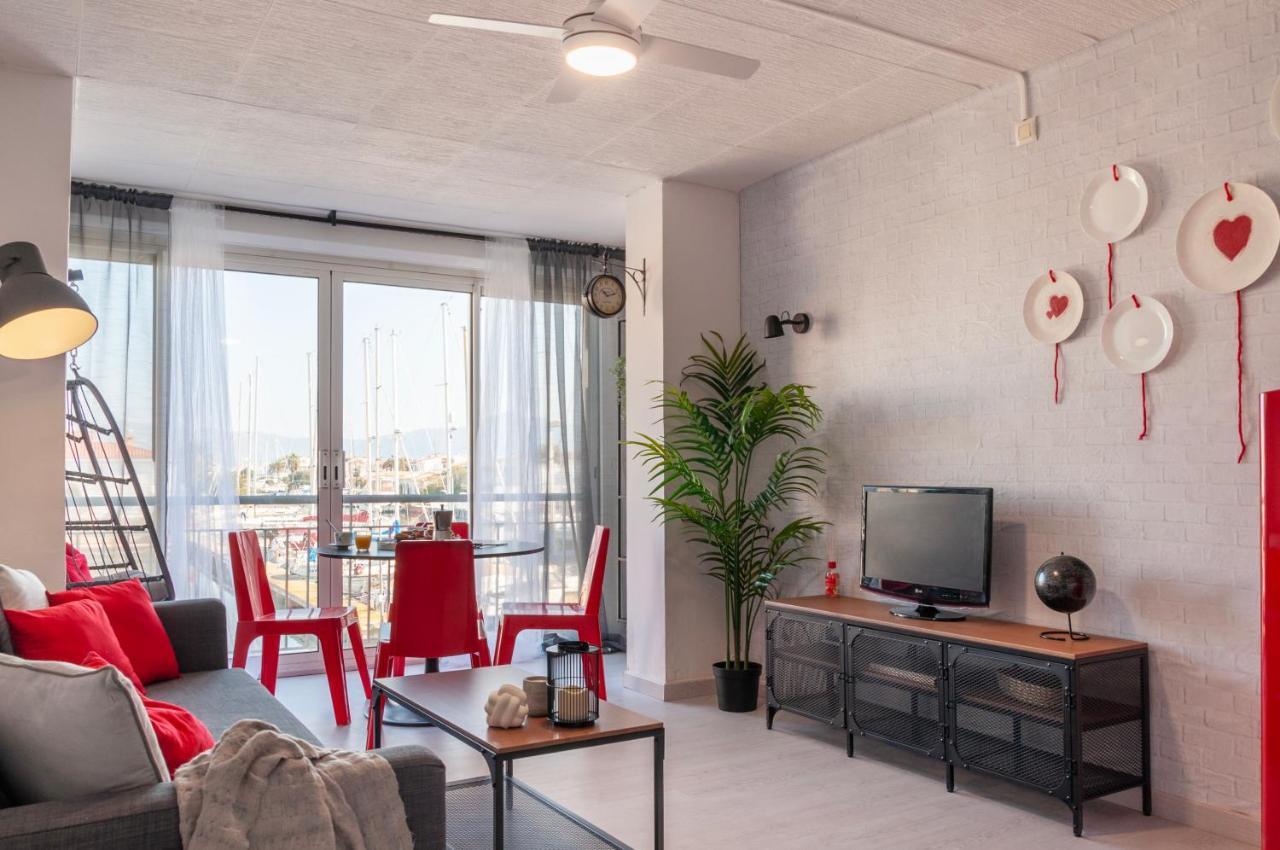 Estudio En 1ª Linea Con Vistas Al Puerto Deportivo By Insidehome เอมปูเรียบราบา ภายนอก รูปภาพ