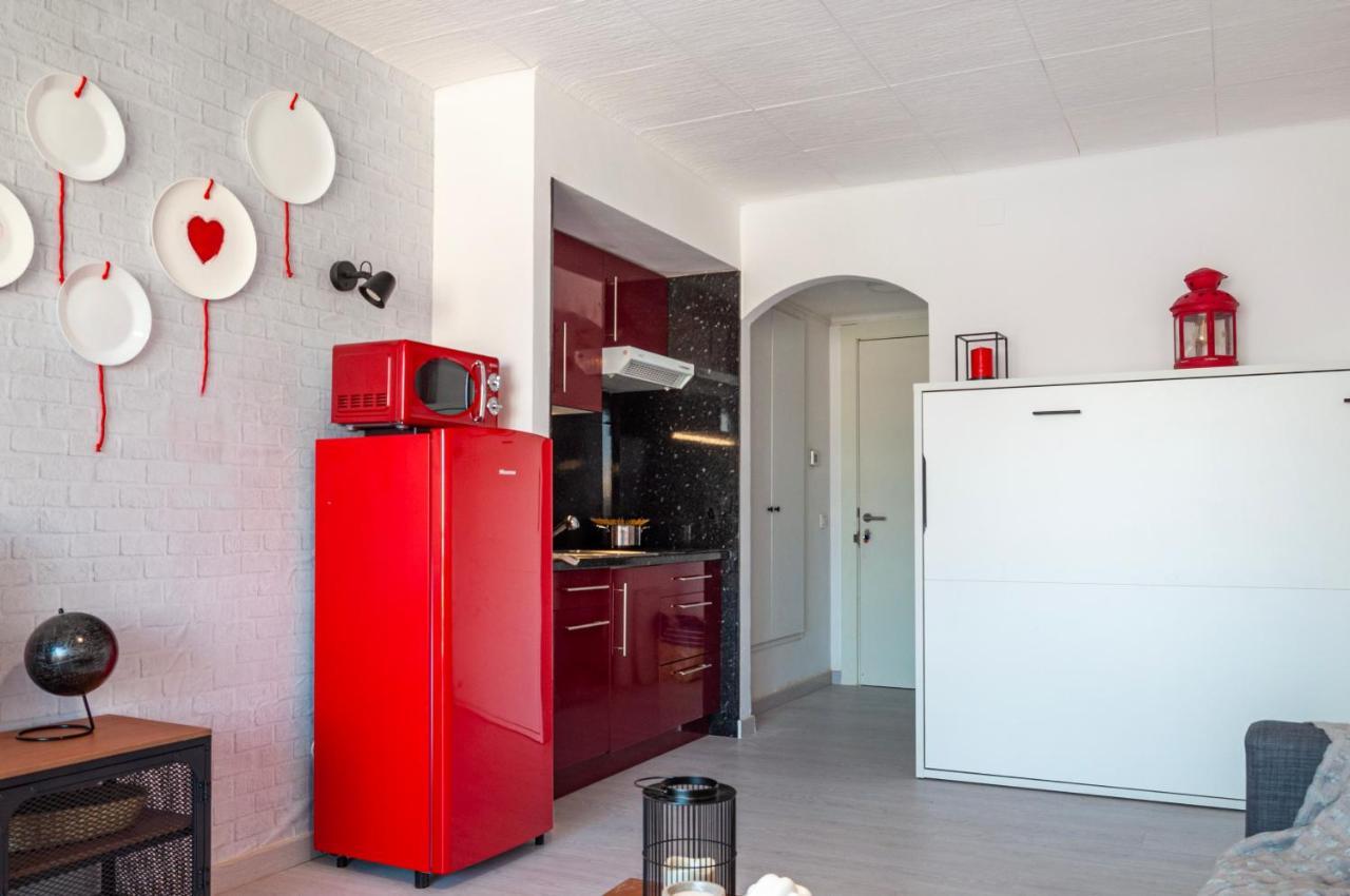 Estudio En 1ª Linea Con Vistas Al Puerto Deportivo By Insidehome เอมปูเรียบราบา ภายนอก รูปภาพ